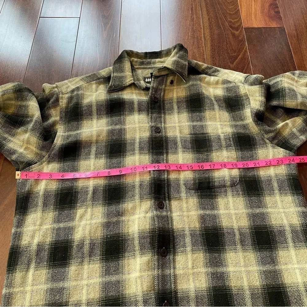 Banana Republic Cabinwear Men’s Flannel Yellow Black Button Down Shirt Size M